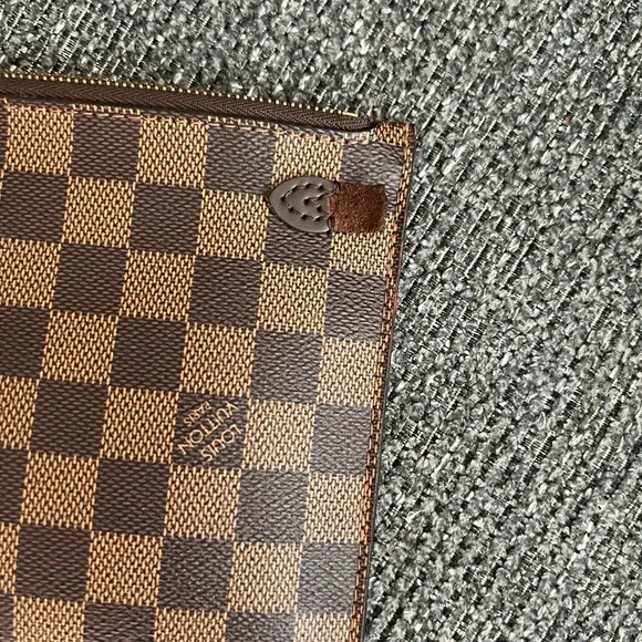 Louis Vuitton Brown Neverfull Wristlet - Picture 3 of 7